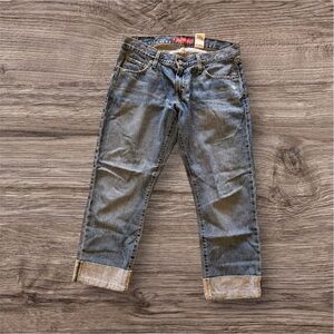 Levi boyfriend ankle jeans size 9M zipper pockets cuffed